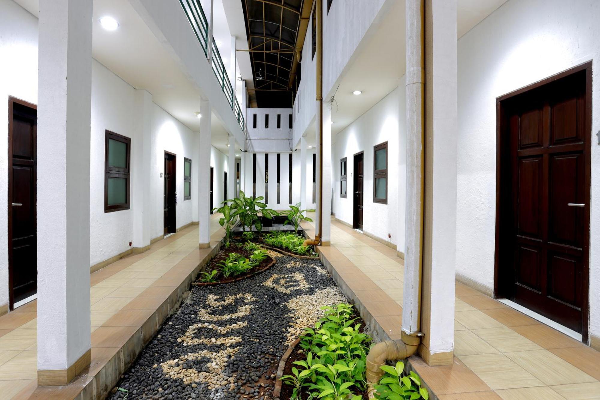Jambuluwuk Residence Menteng Jakarta Exterior foto