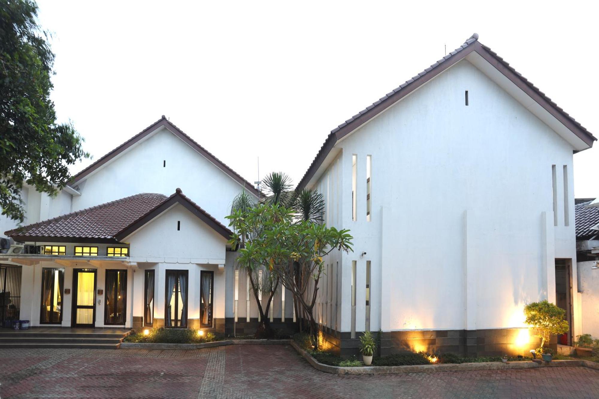 Jambuluwuk Residence Menteng Jakarta Exterior foto